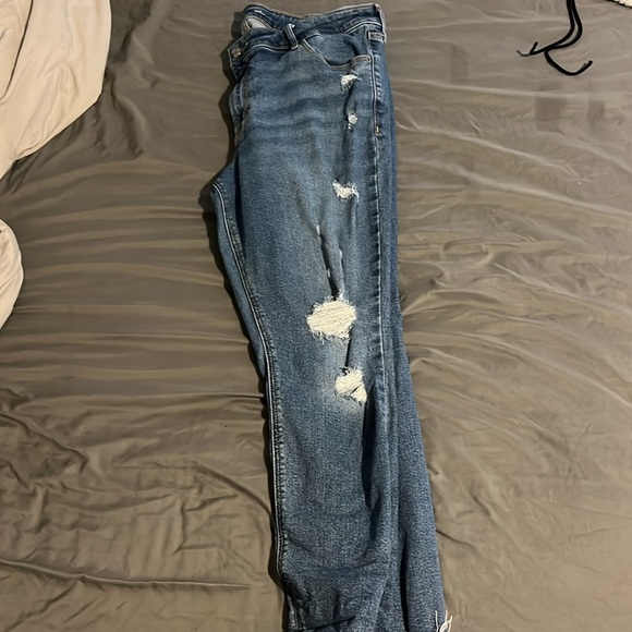 Size 18 mid rise skinny jeans - Picture 2 of 5